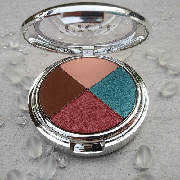 TIGI Other - TIGI Eyeshadow quad highdensity lush